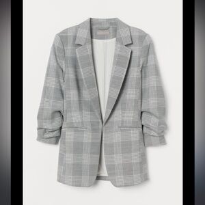 H&M Women’s Gathered Sleeve Blazer